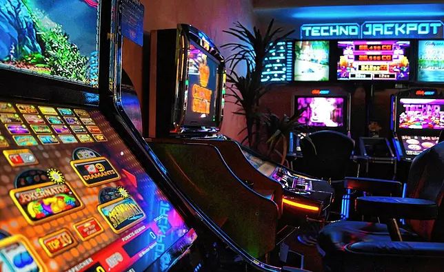 پاکستان میں Pub Casino کا آن لائن کیسینو سیکشن کھولیں۔